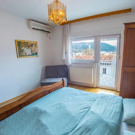 Ado דירה מוסטר